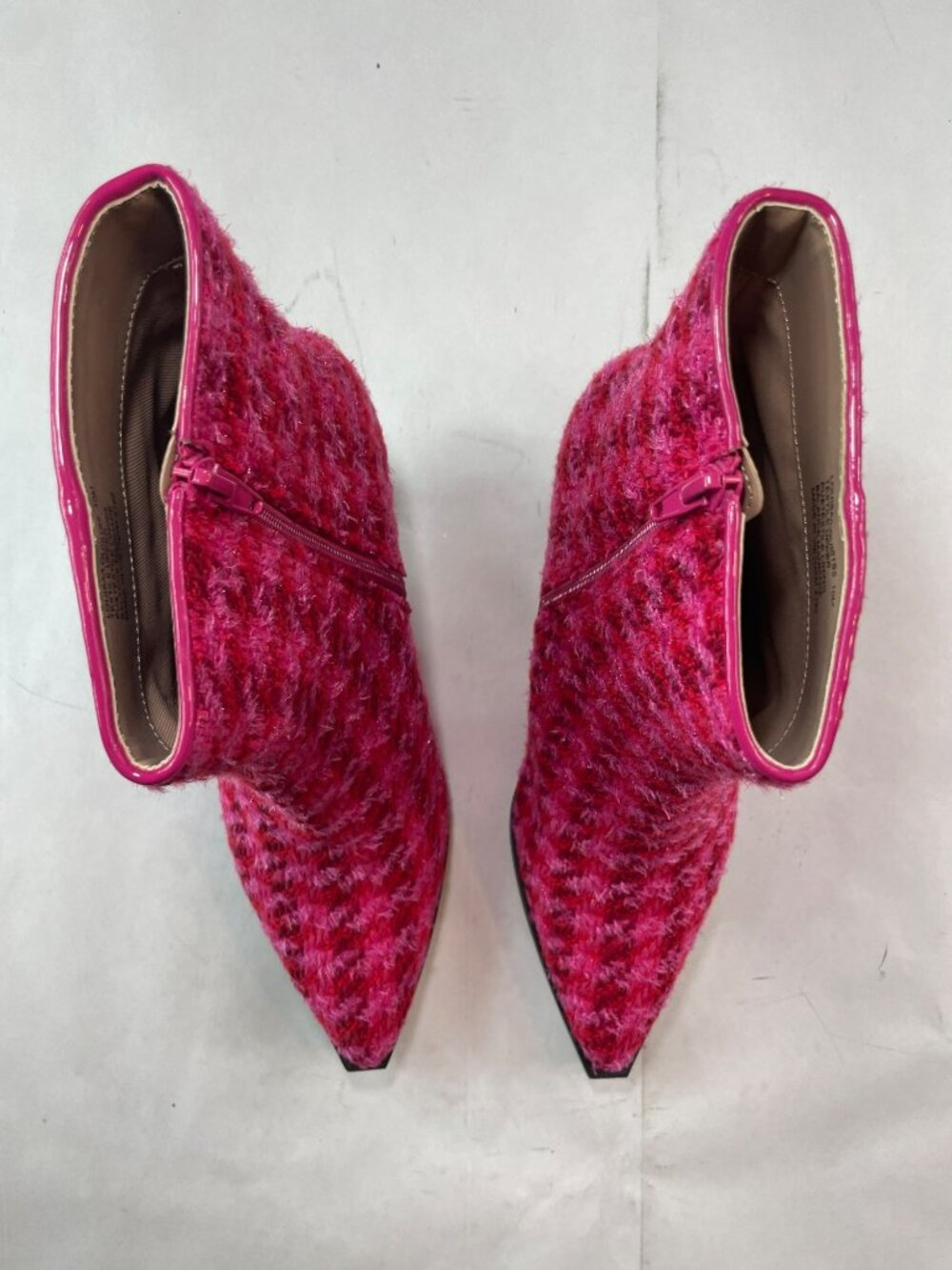 Betsey Johnson Louisa Fuchsia Checkered Knit Boots Pointed Toe Size 10 $129 NWT - Picture 5 of 10